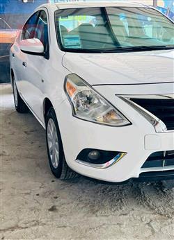 نيسان فيرسا